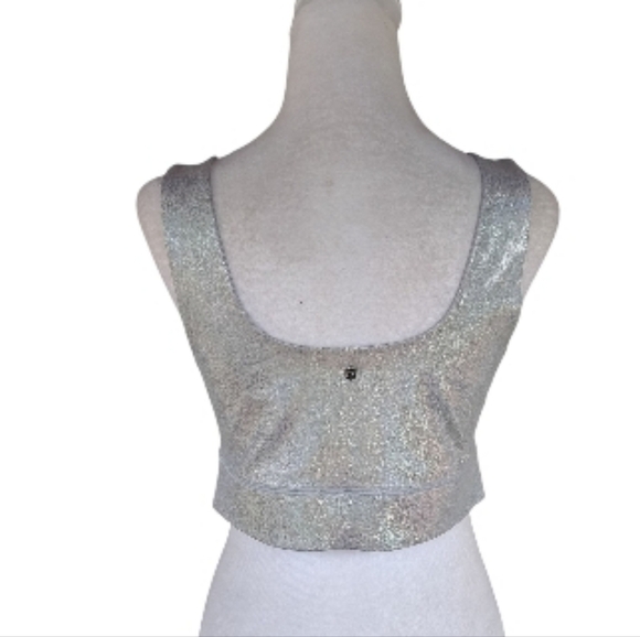 Fabletics Harlyn Medium Impact Sports Bra Silver Glitter Hologram Size Medium - Picture 6 of 7